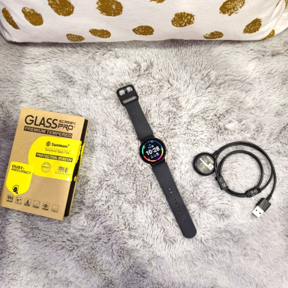 Samsung Smartwatch 4 with Black Band